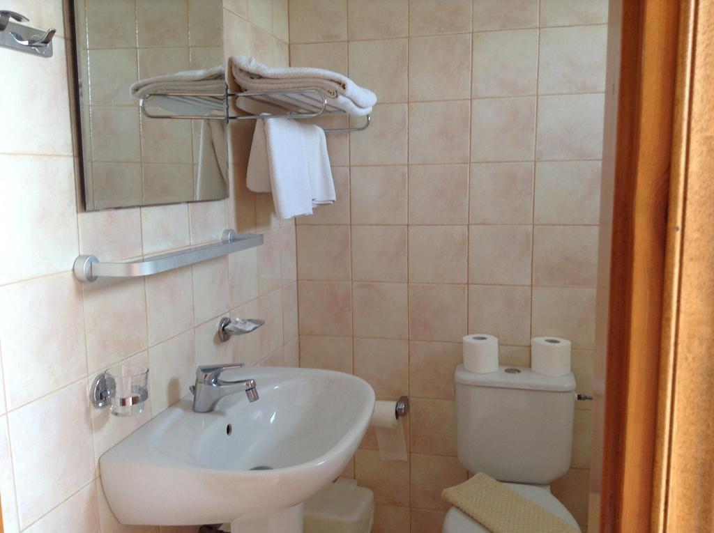 Pylea Beach Hotel Ialysos  Room photo